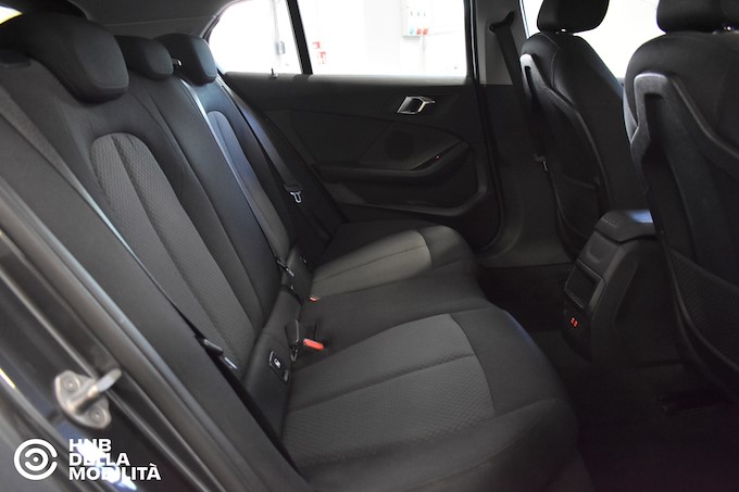 BMW 116d 5p. Business Advantage